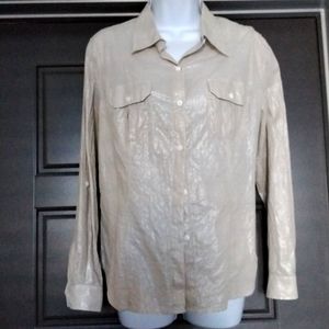 CHICO'S Women's Button Down  Long Sleeve Pinned Striped Blouse.. this blouse has